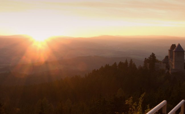Červencové noční prohlídky na hradě Kašperk